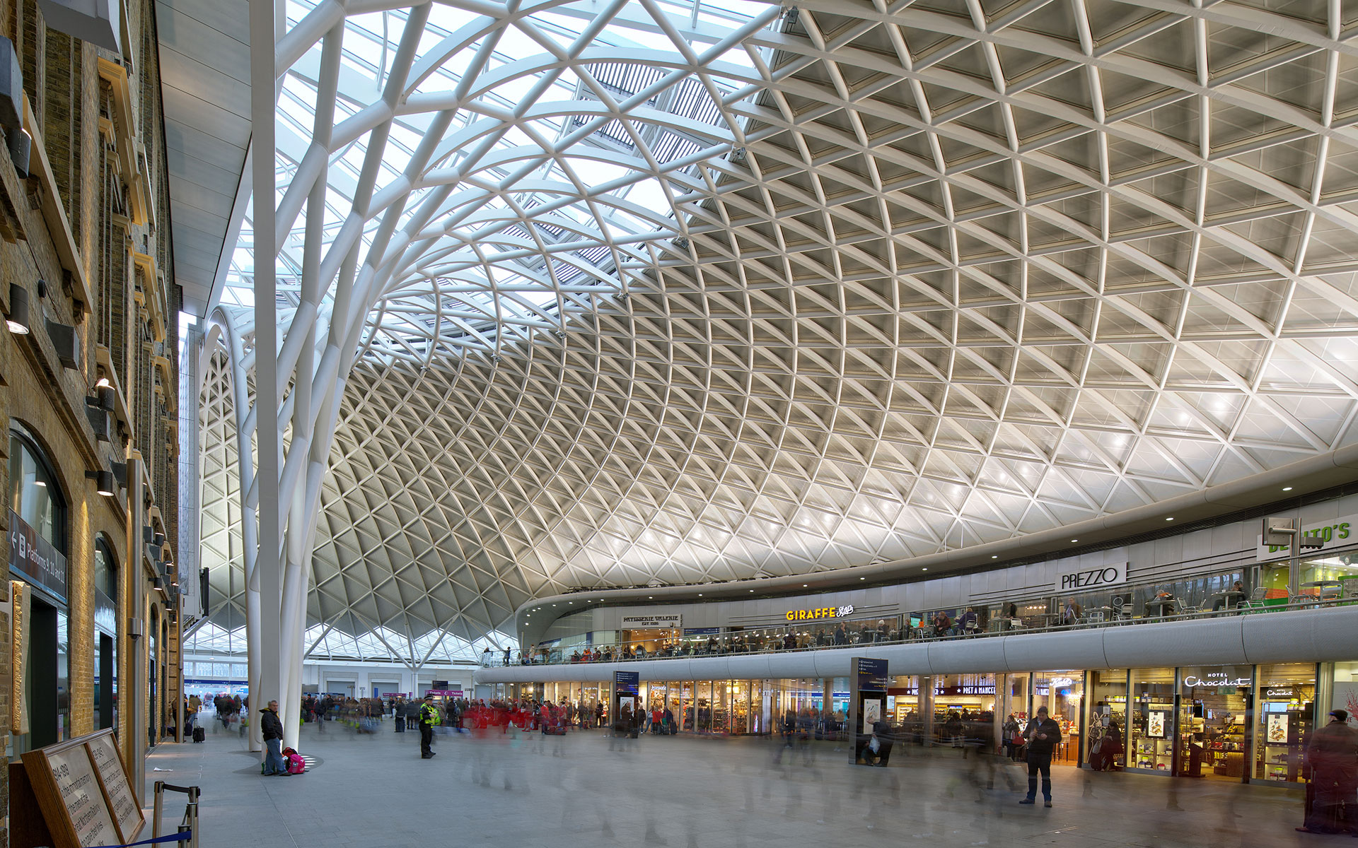 Expect delays on the East Coast Main Line from London's King’s Cross station (photo © Rob van Esch / dreamstime.com)