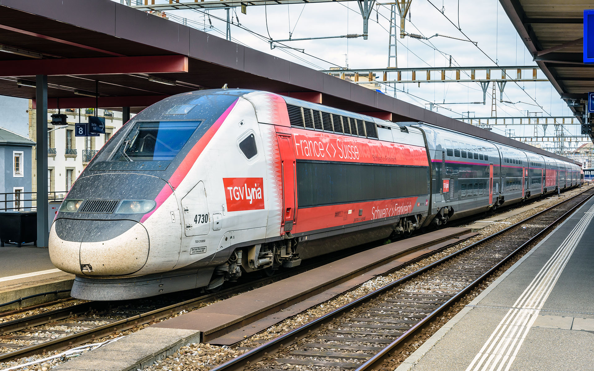 Tickets for TGV Lyria services between France and Switzerland are already bookable for travel right through to April 2022 (photo © Olrat / dreamstime.com).